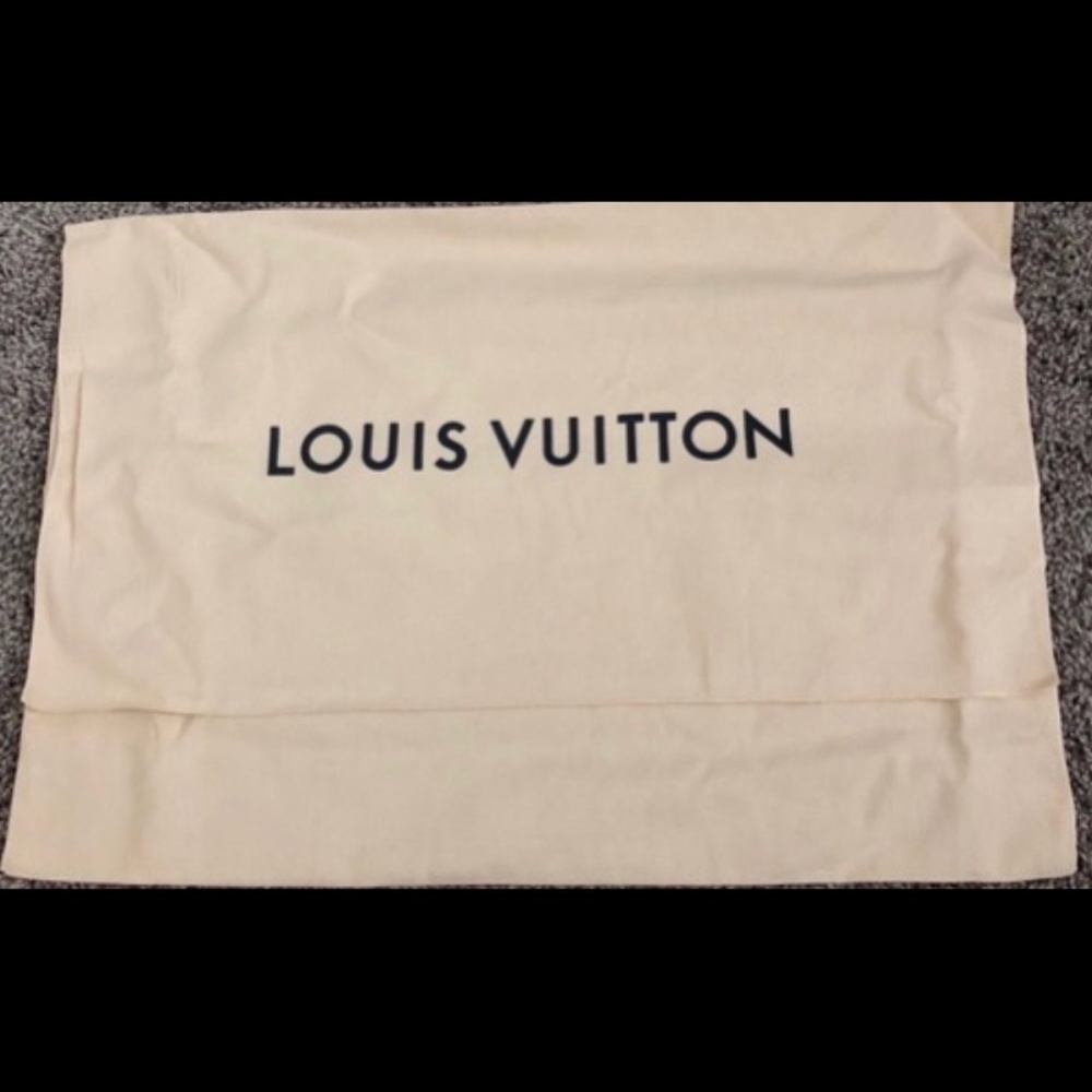 Dust bag